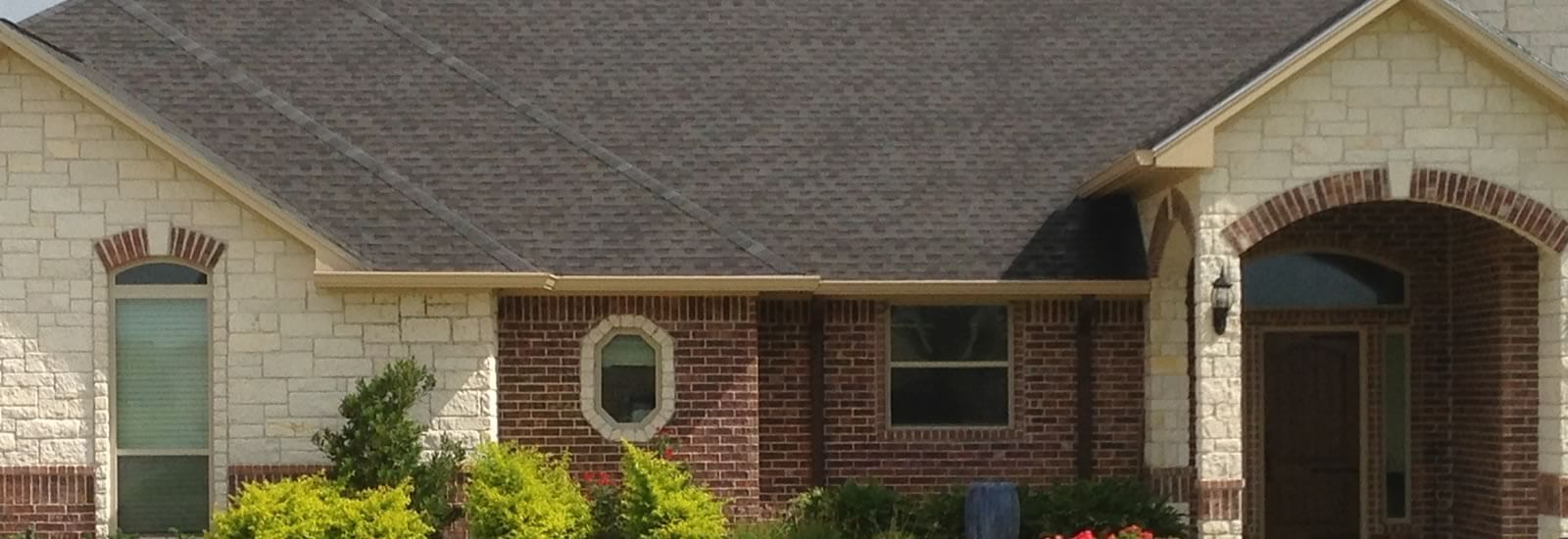 Seamles Rain Gutters in Victoria Texas
